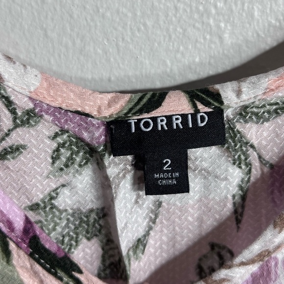 Torrid Women Floral Pink Blouse Long Sleeve Bell Plus Size 2x - Picture 4 of 7